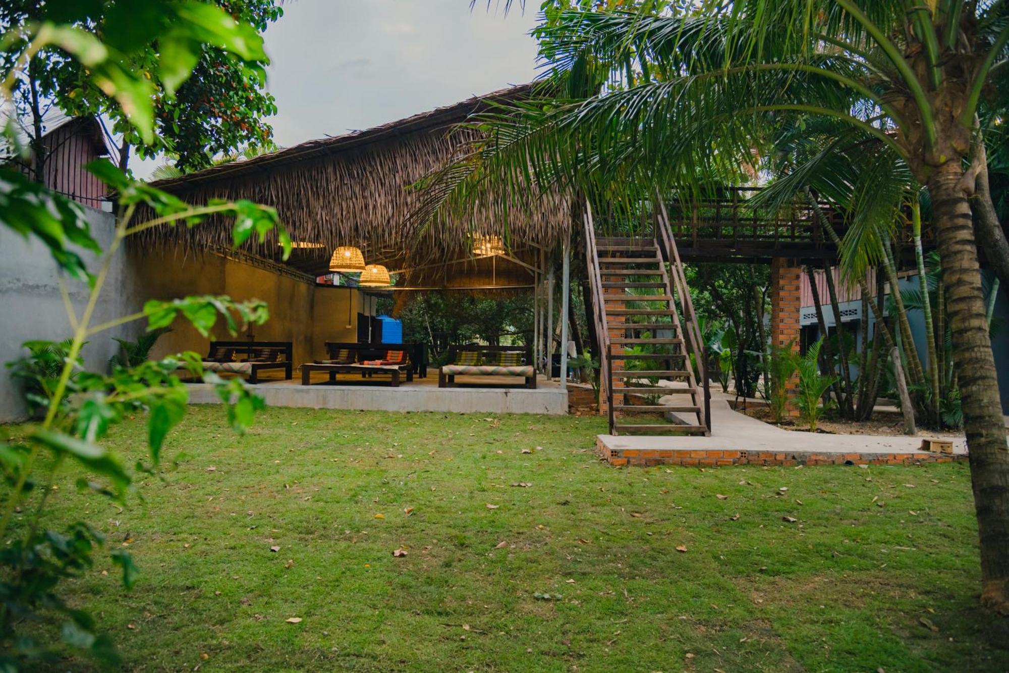 Banyan Tree Hostel Kampot Dış mekan fotoğraf