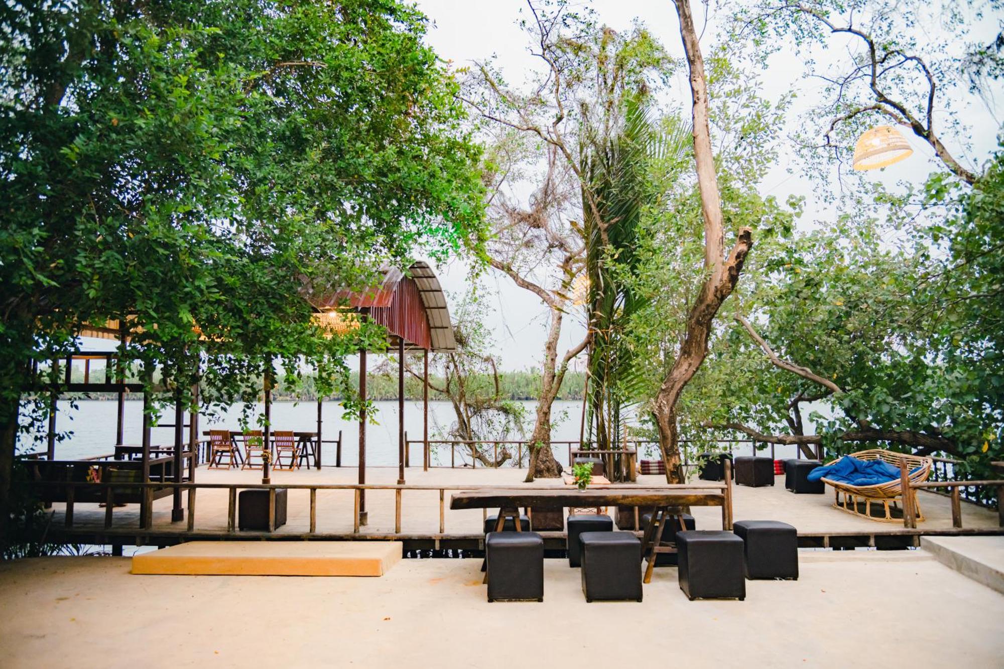Banyan Tree Hostel Kampot Dış mekan fotoğraf