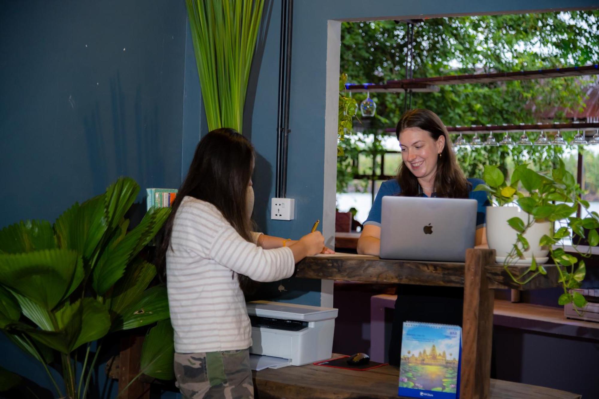 Banyan Tree Hostel Kampot Dış mekan fotoğraf