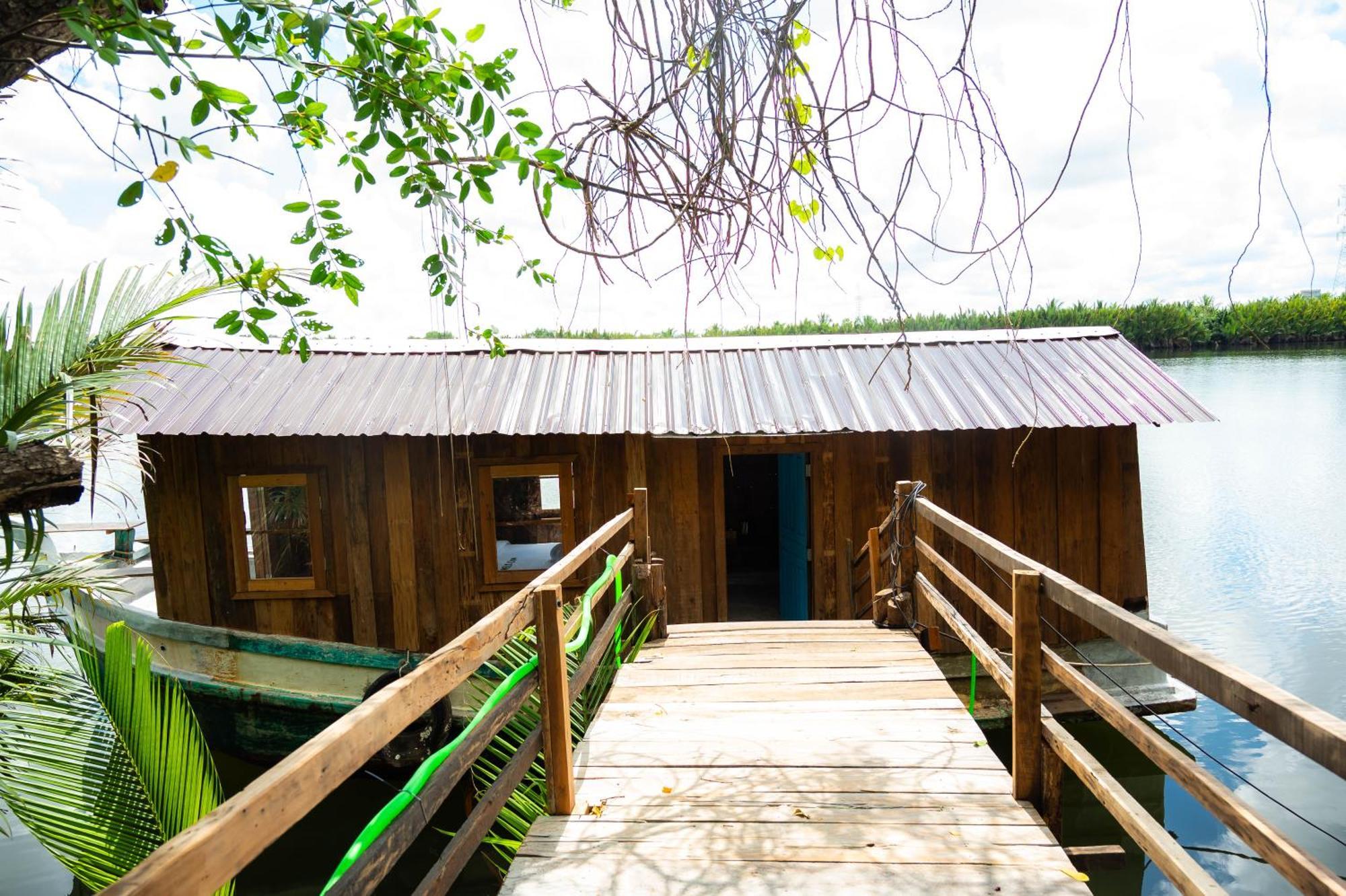 Banyan Tree Hostel Kampot Dış mekan fotoğraf